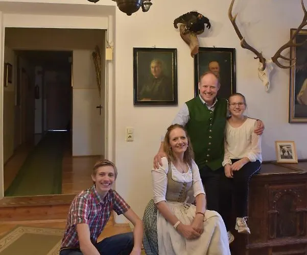 宾馆 黑尔斯陈威尔特旅馆 3*