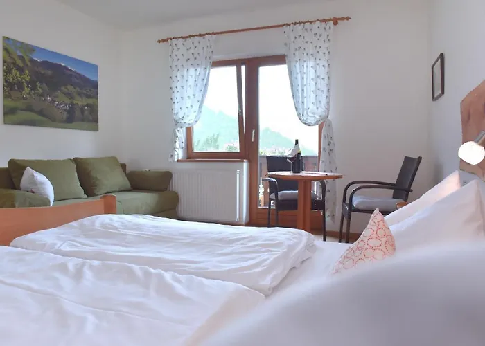 黑尔斯陈威尔特旅馆 Schöder