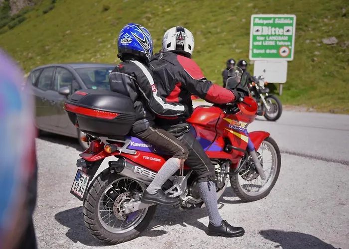 黑尔斯陈威尔特旅馆 宾馆 Schöder